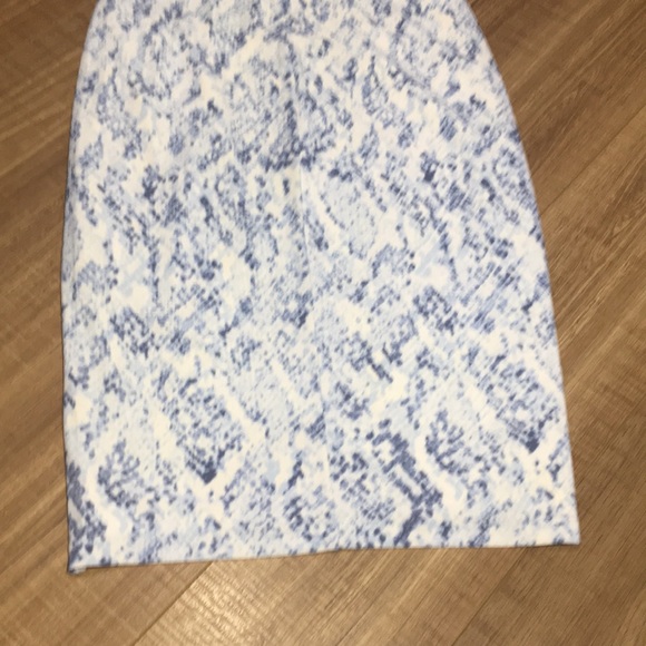 DKNY dress size 2 - Picture 8 of 10